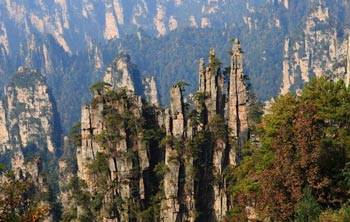 長(zhǎng)沙出發(fā)到黃龍洞、張家界森林公園、天門山、鳳凰五日游